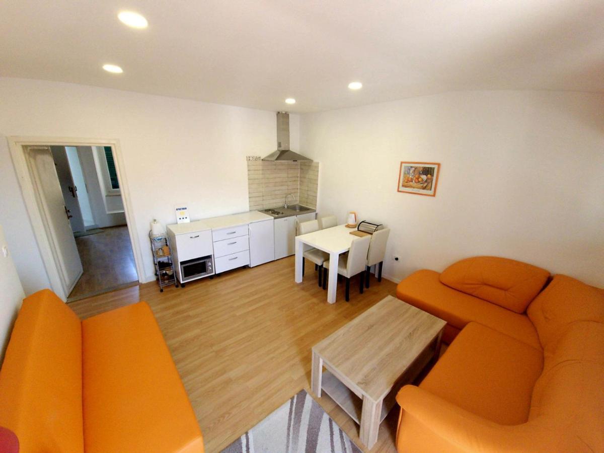Apartments Eis バスカ エクステリア 写真