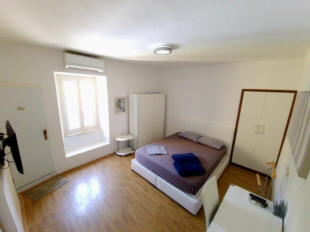 Apartments Eis バスカ エクステリア 写真